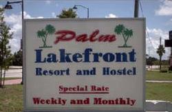 Palm Lakefront Resort & Hostel